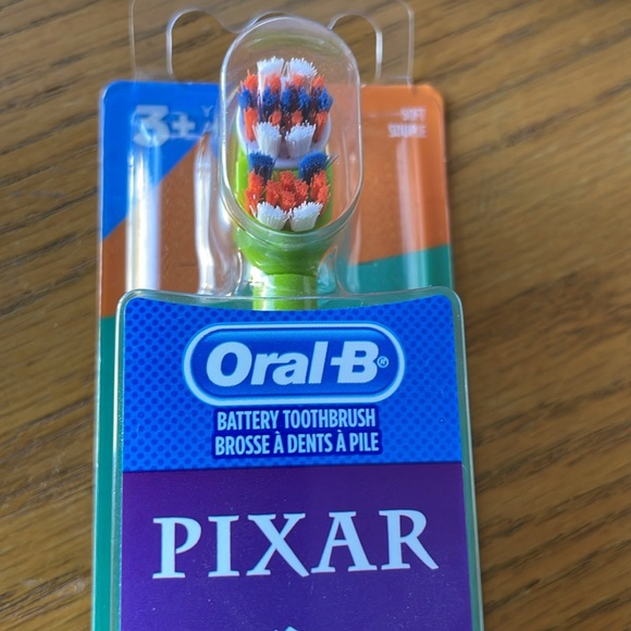 Sully Monsters Inc Disney Pixar Unisex Kids Battery Power Toothbrush Oral B NEW - Picture 3 of 3